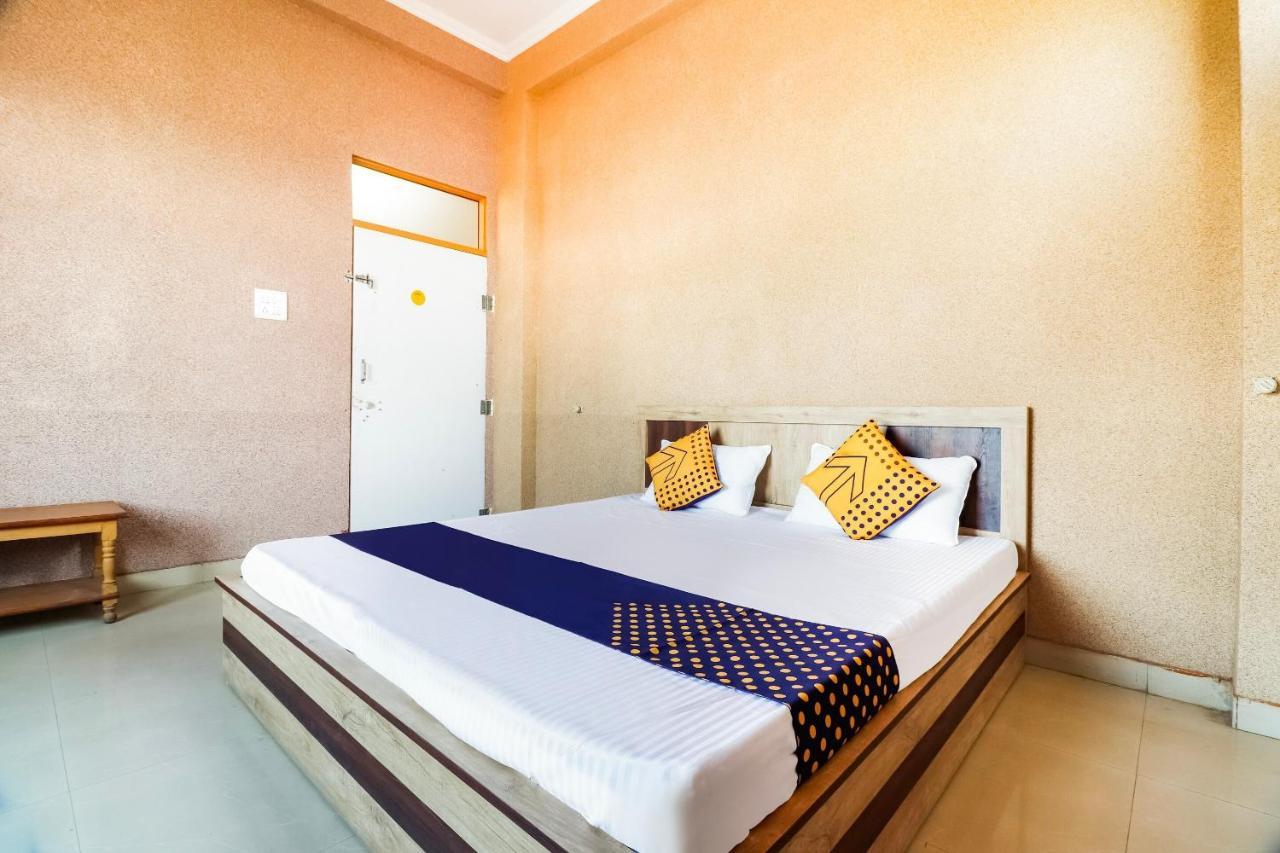 Spot On 68319 Hotel Nakhralo Rajasthan Resort Divisione di Divisione di Jaipur Esterno foto