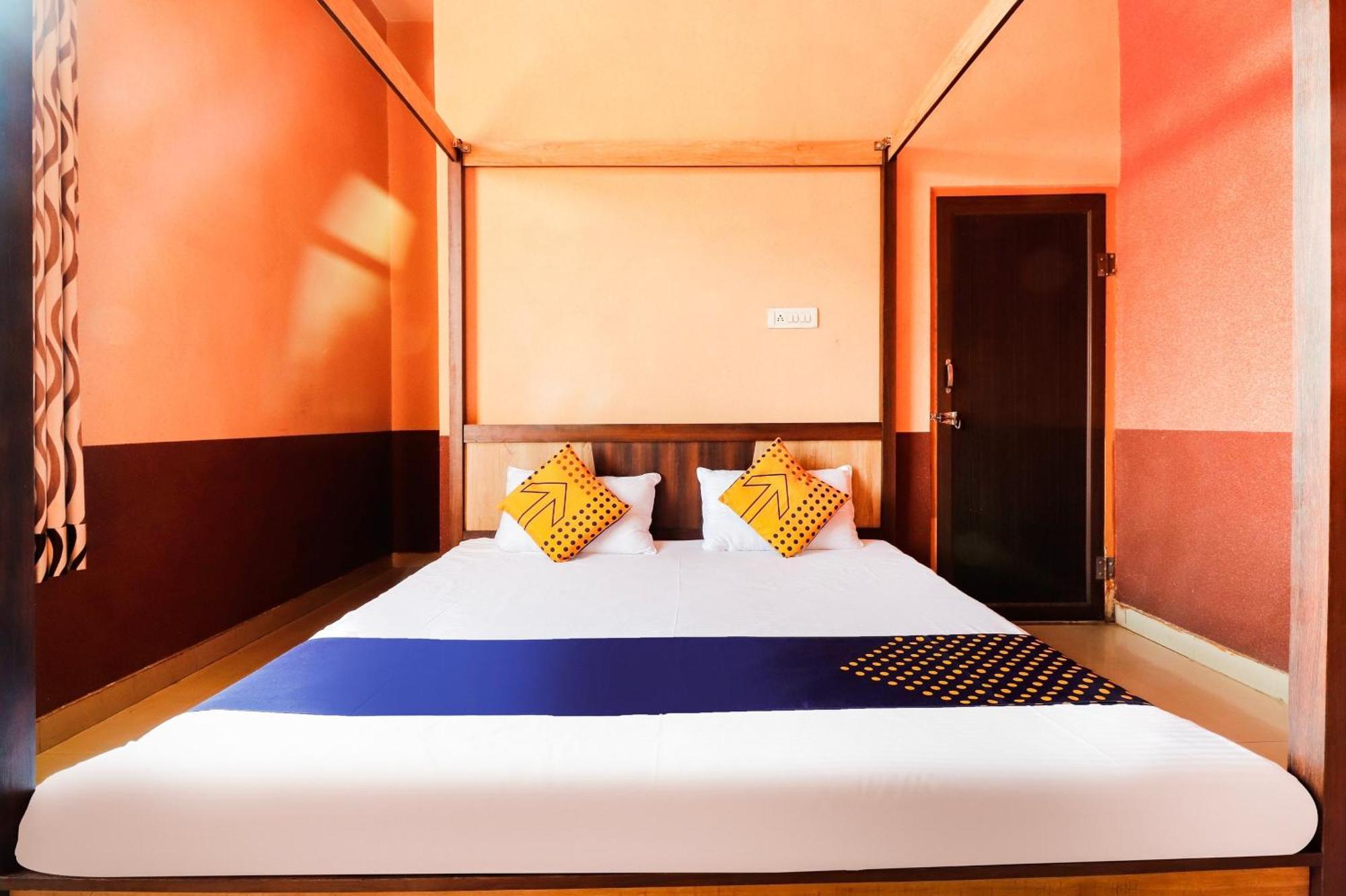 Spot On 68319 Hotel Nakhralo Rajasthan Resort Divisione di Divisione di Jaipur Esterno foto