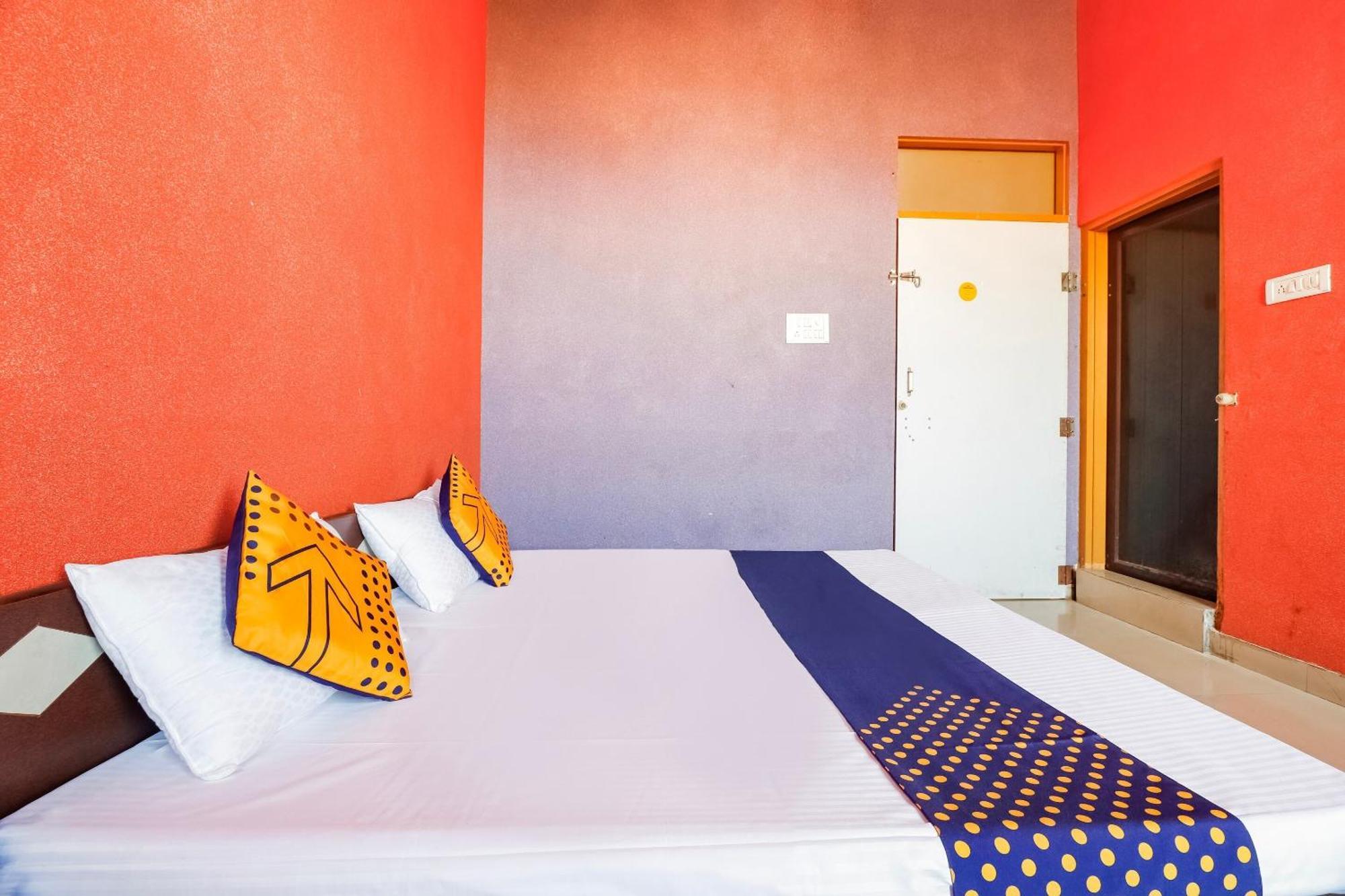 Spot On 68319 Hotel Nakhralo Rajasthan Resort Divisione di Divisione di Jaipur Esterno foto